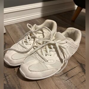 Danzcue Cheer/ Dance shoes Size 6